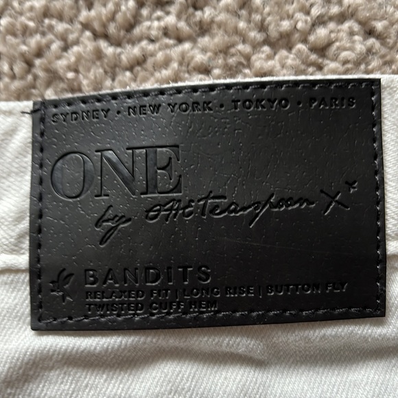 WHITE BEAUTY BANDITS DENIM SHORT - ONE TEASPOON - Picture 3 of 6